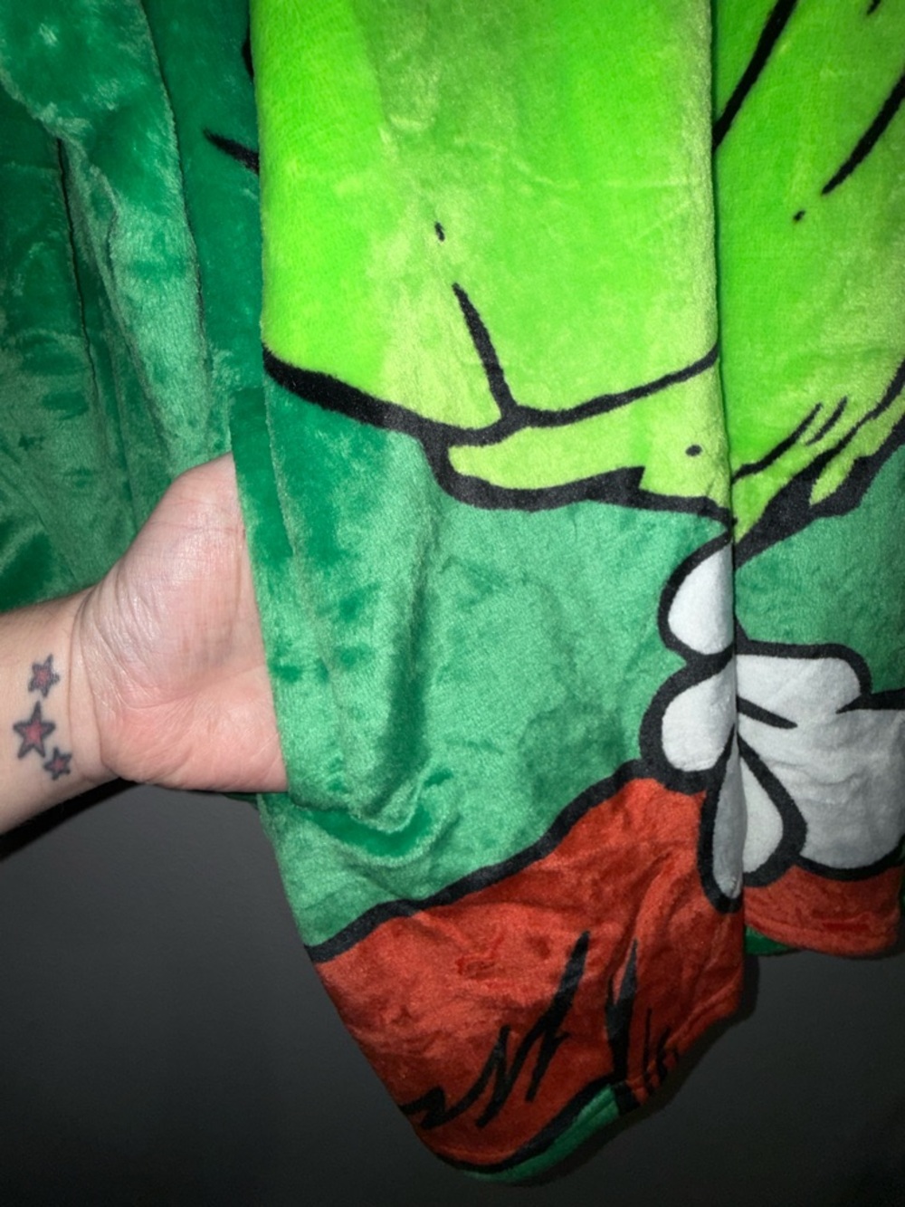 The Grinch Oversized Hoodie w Pockets OSFM BNWT - Picture 3 of 8